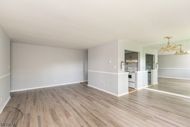 Building Photo - 100 Pierson Miller Dr