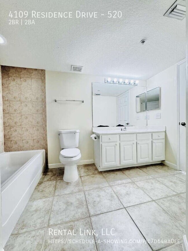 Building Photo - 4109 Residence Drive