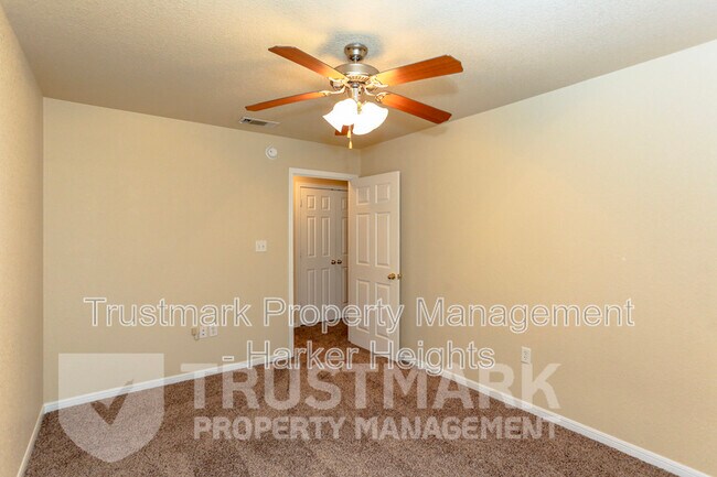 Building Photo - 4202 Elms Run Cir