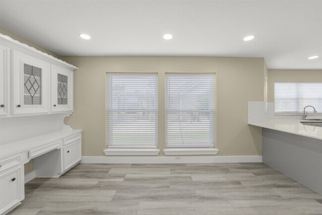 Building Photo - 4138 Club Valley Dr