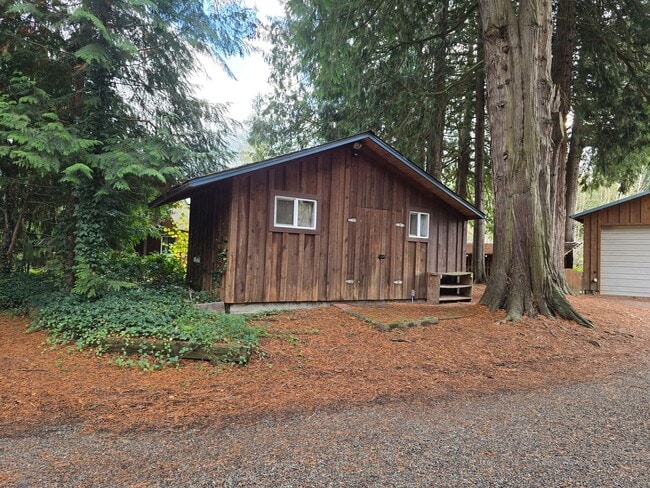 Primary Photo - Tiny Home in the County!