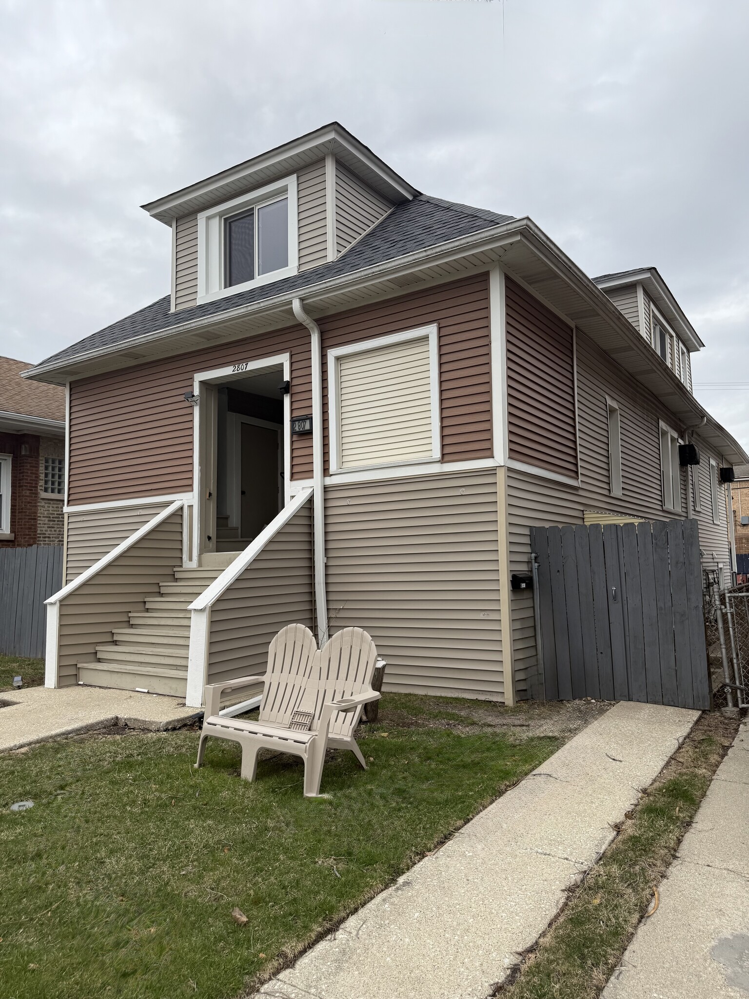 Building Photo - 2807 N 74th Ct