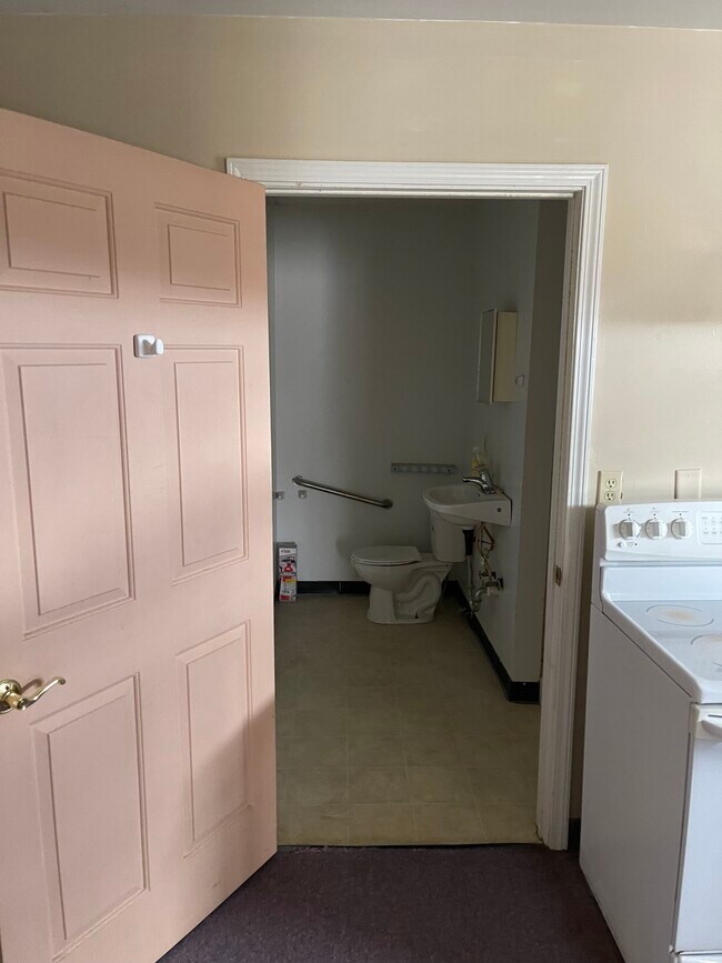 Building Photo - 6300 W Port Bay Rd