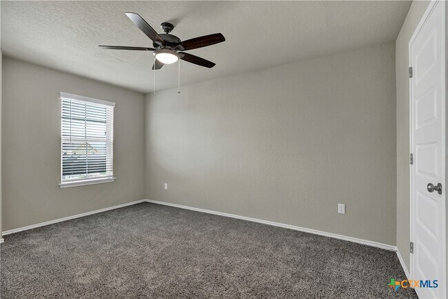 Building Photo - 267 Kinsley Wy