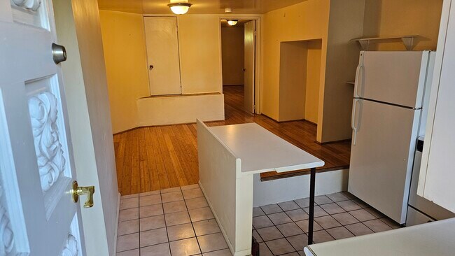 Living room/dining room area - 1417 Nolden St