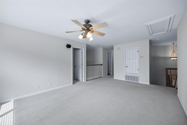 Building Photo - 4033 Canyon Glen Cir