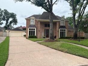 Building Photo - 755 Last Arrow Dr