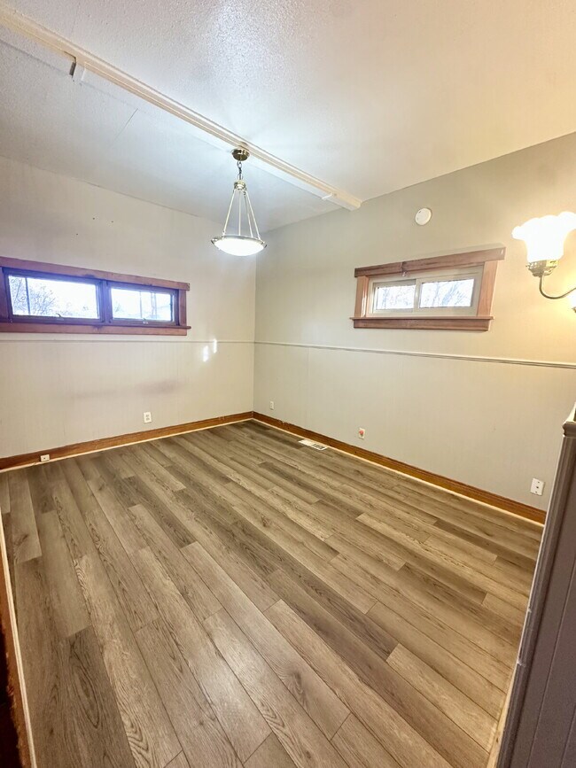 Building Photo - 2610 Snyder Ave