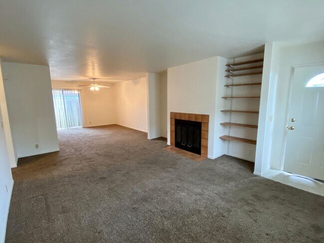 Building Photo - 1284 4th St