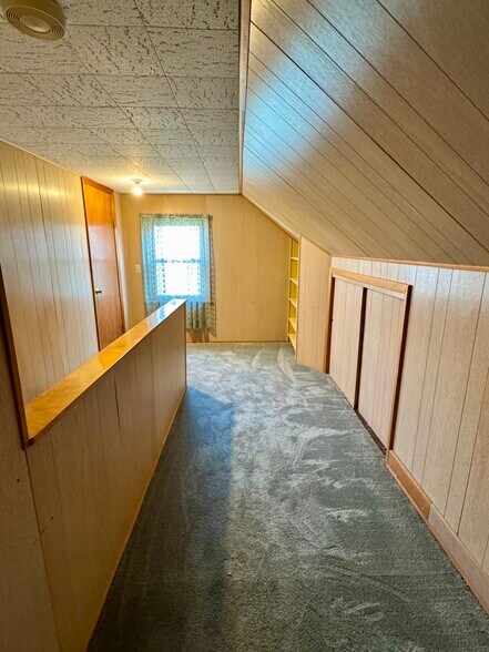 Building Photo - 317 2nd Ave