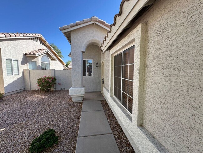 Building Photo - 3 Bedroom - 2 Bath - 1515 Sq. Ft. - in Gil...
