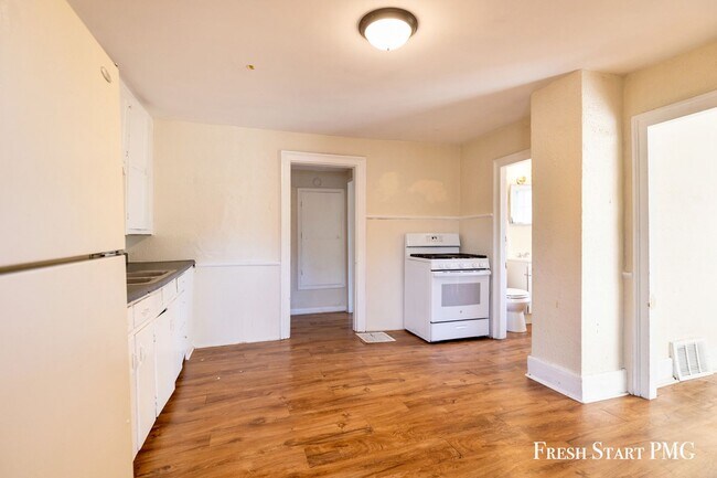 Building Photo - 177 McLaughlin Ave