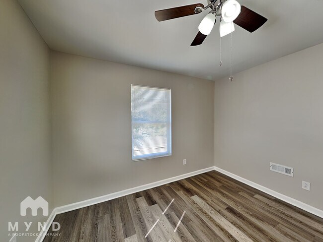 Building Photo - 3400 1st Ave