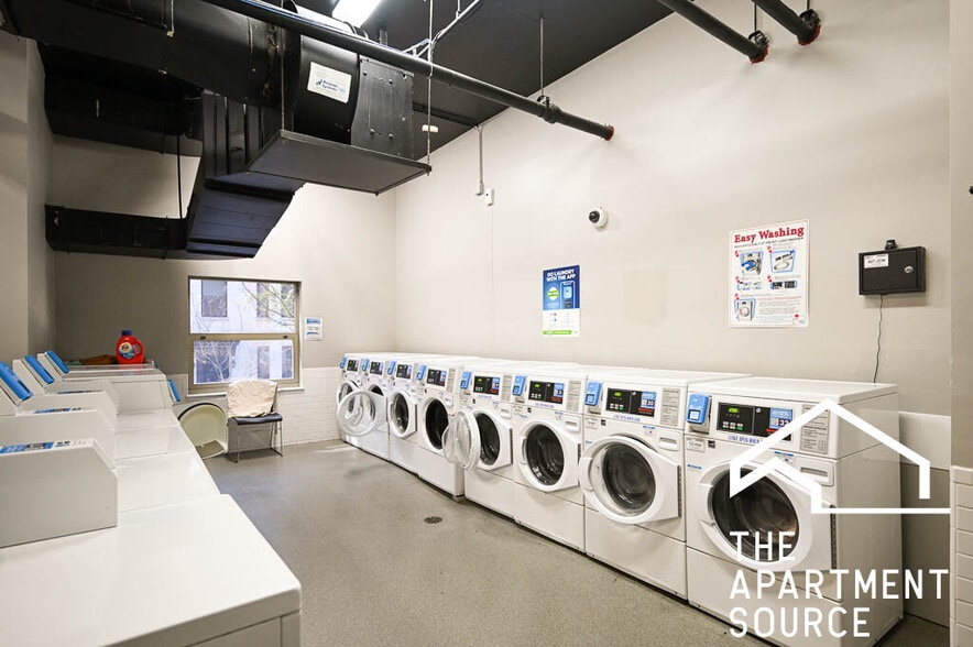 Building Photo - 120 W Chestnut St