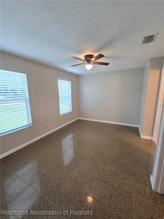 Building Photo - 1425 Fernvale Ave