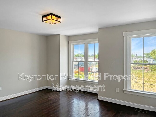 Building Photo - 1221 N 26th St
