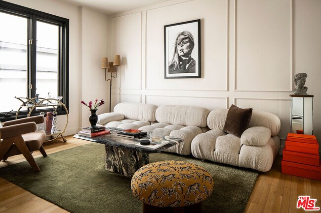 Building Photo - 1424 N Crescent Heights Blvd