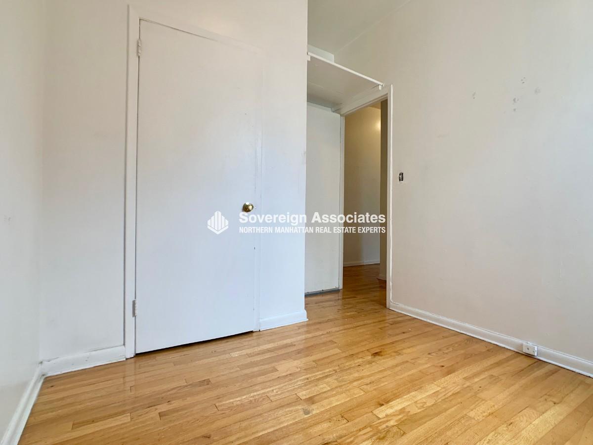 Building Photo - 201 W 105th St