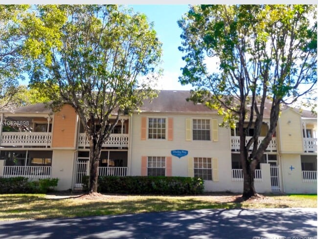 Building Photo - 10441 Mahogany Key Cir