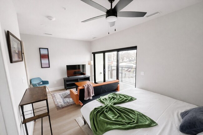 Building Photo - 203 N 48th St