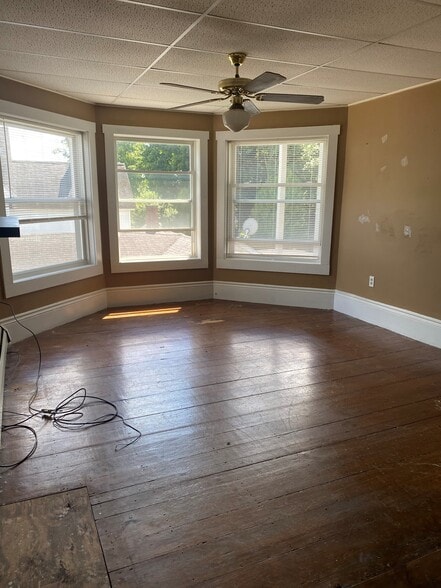 Living Room - 978 Union St