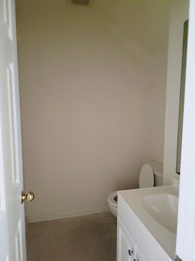 Building Photo - 127 Pine Mast Ct