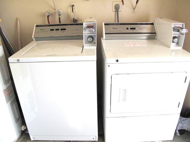 Building Photo - 325 NW 50th Ave