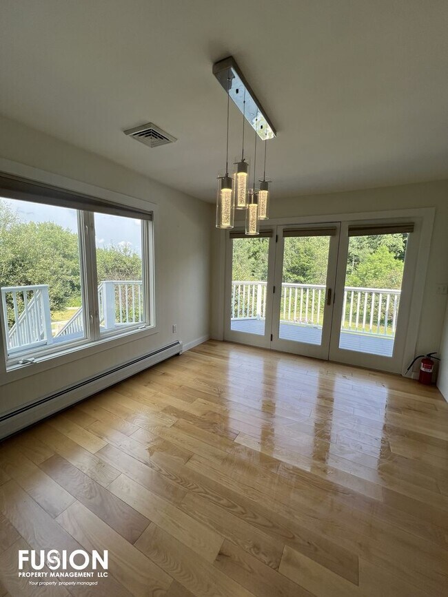 Building Photo - 2331 Oak Hill Rd