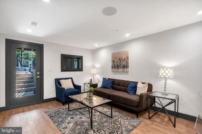 Building Photo - 39 V St NW