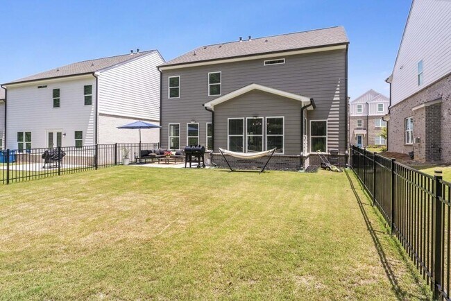 Building Photo - 2595 Whistler Wy NE