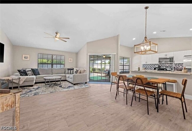 Building Photo - 2206 SE 4th St