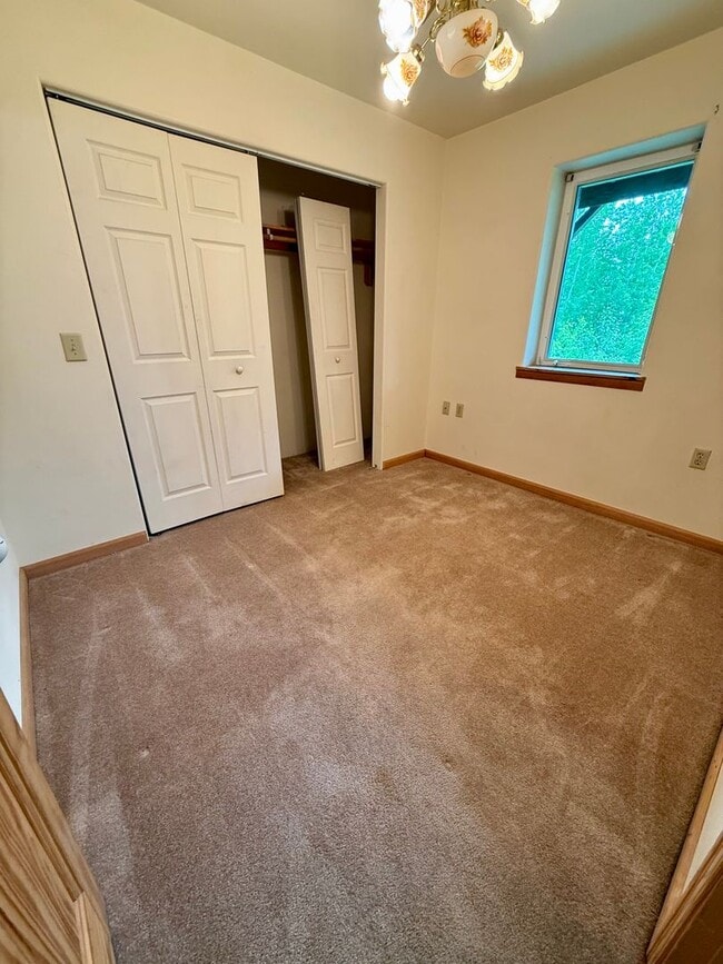 Building Photo - 2586 Stellar Way