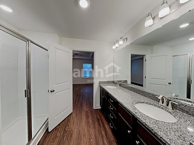 Building Photo - 2144 Laurel Walk Ln