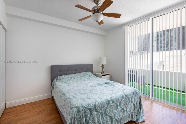 Building Photo - 1250 S Miami Ave