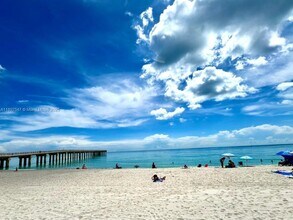 Building Photo - 200 Sunny Isles Blvd