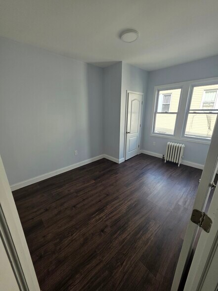 Building Photo - 1112 Walnut St