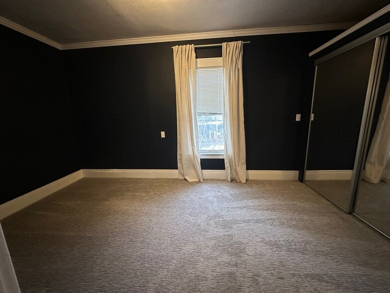 Bedroom - 118 Forest Hill Dr