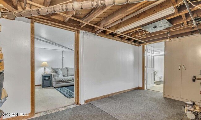 Building Photo - 402 Ryders Ln