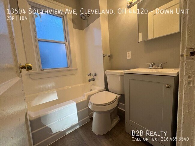 Building Photo - 13504 Southview Ave
