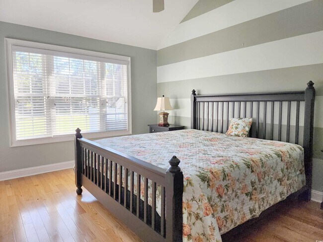 Building Photo - 613 Golden Bear Dr