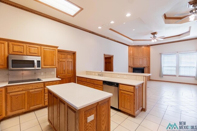 Building Photo - 3905 Springwood Dr