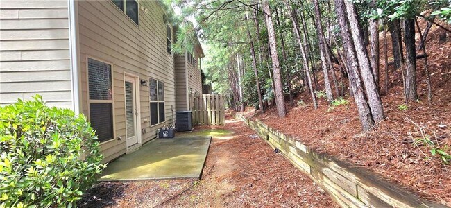 Building Photo - 631 Justins Pl Ln