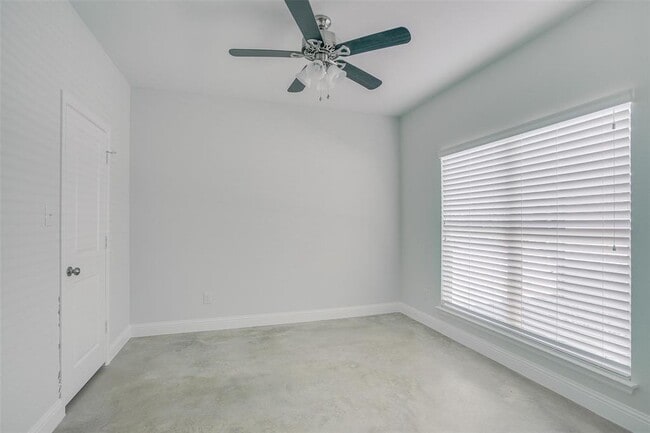 Building Photo - 2806 Gordon Ave