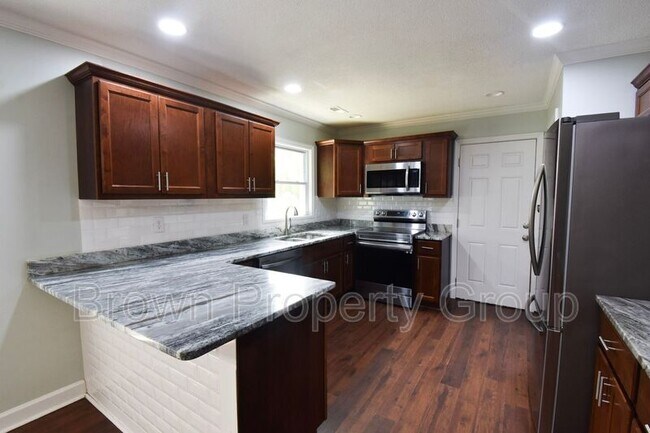 Building Photo - 3310 Clemson Dr