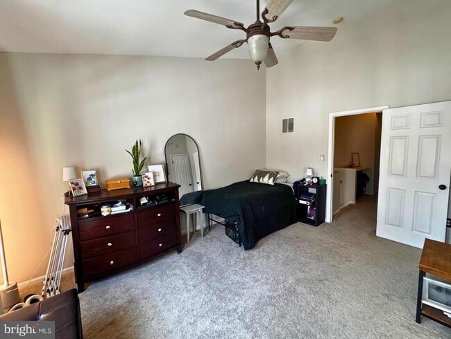 Building Photo - 45713 Paddington Station Terrace