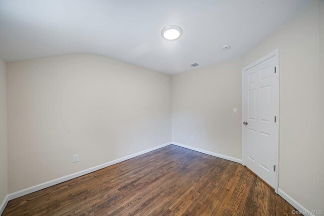 Building Photo - 610 Americus Ave