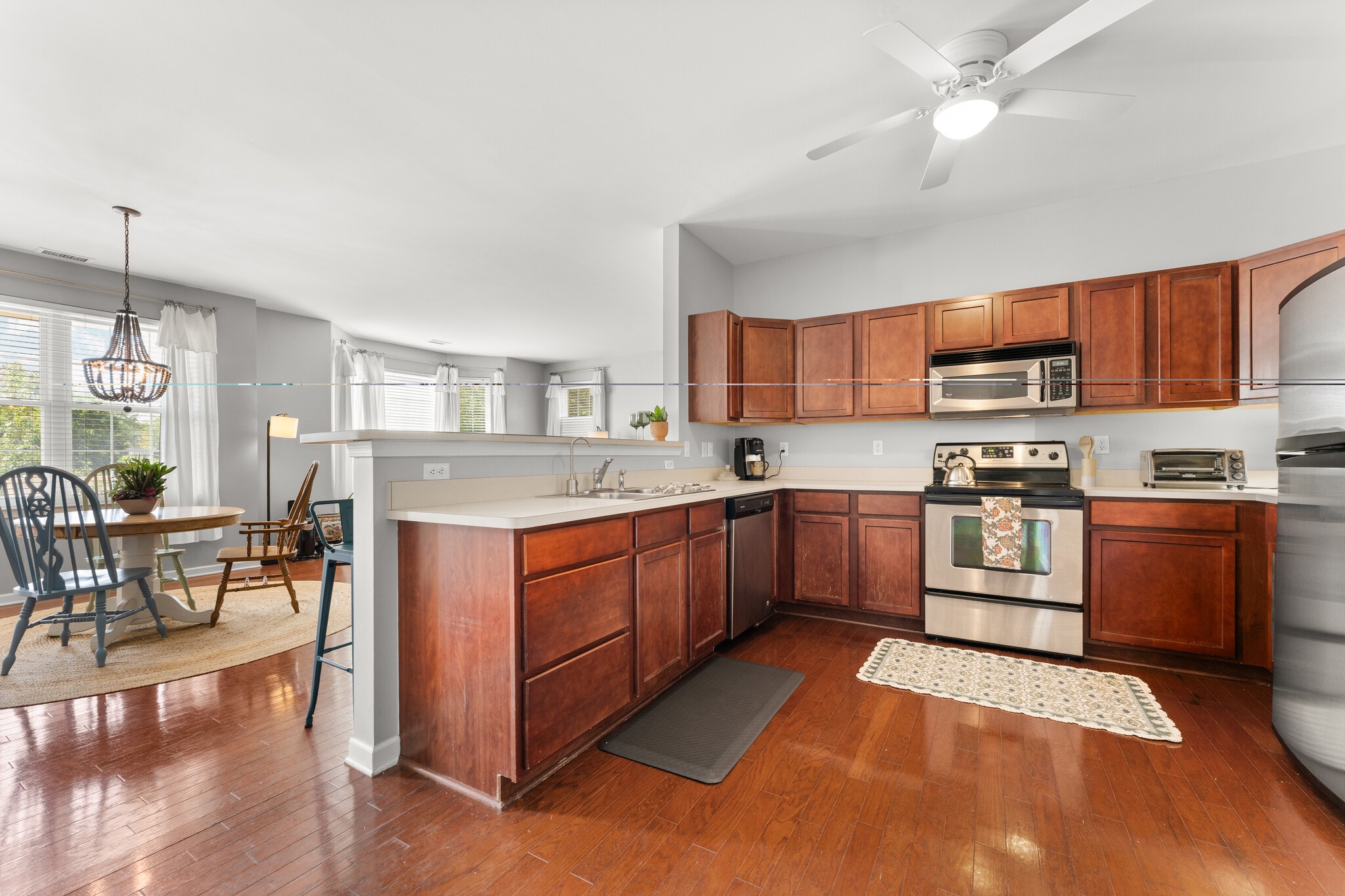 Building Photo - 713 Abbington Ct