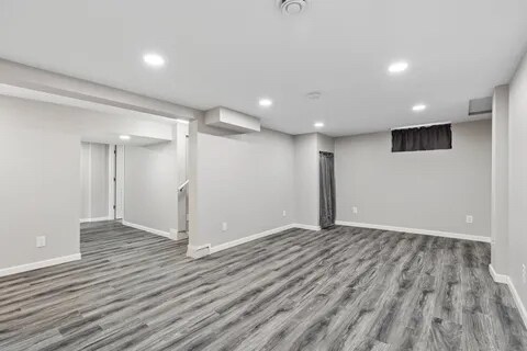 Building Photo - 6300 Wentworth Ave S