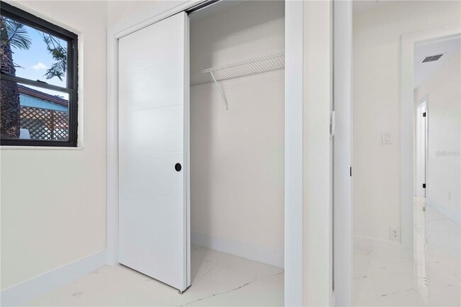 Building Photo - 8014 W Comanche Ave