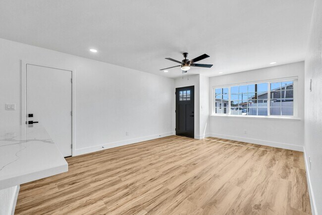 Building Photo - 18425 Patterson Ln